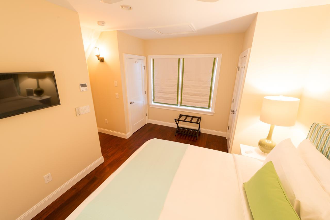 The East Island Reserve Hotel Middletown Esterno foto