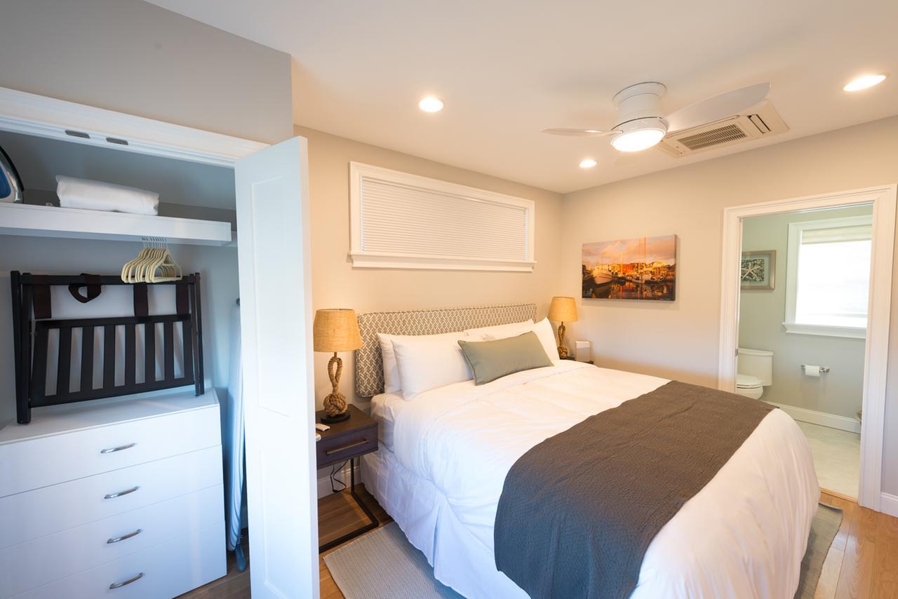 The East Island Reserve Hotel Middletown Esterno foto